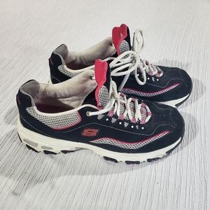 Sketchers Aircooled Tennis Shoes